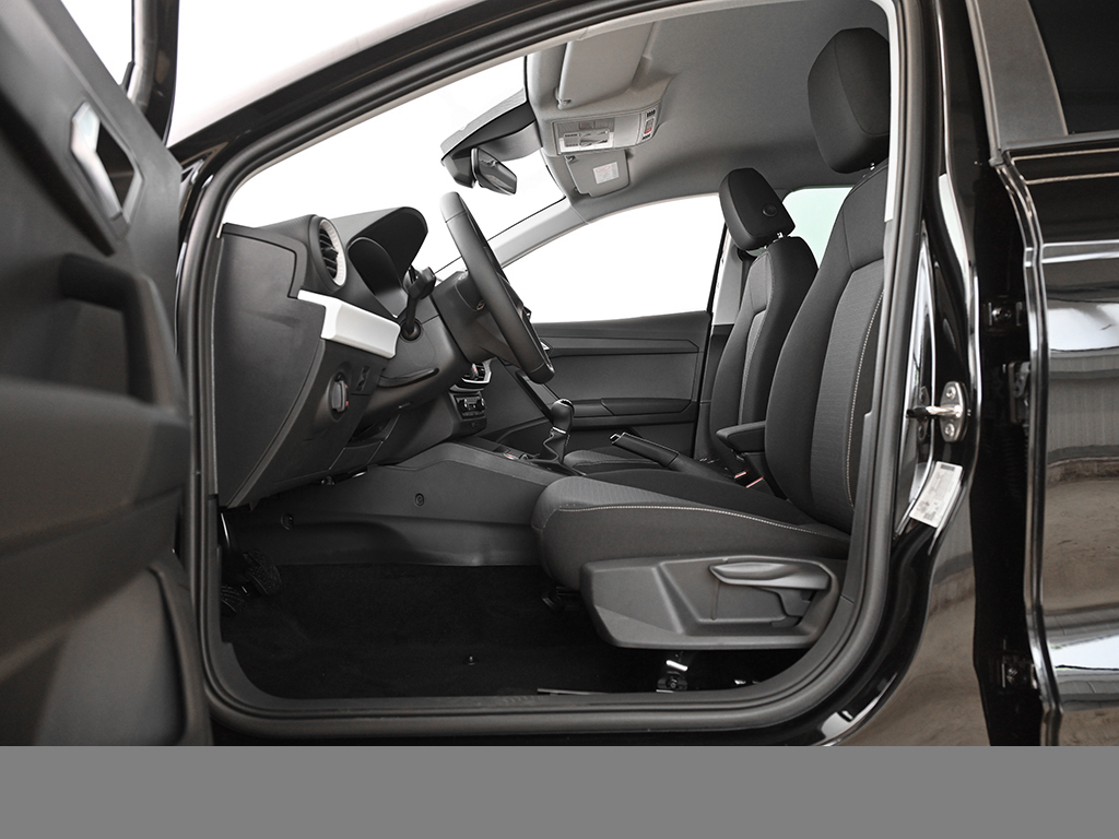 Seat Ibiza 1.0 ROAD EDITION PDC RFK 15ZOLL KEYL SHZ