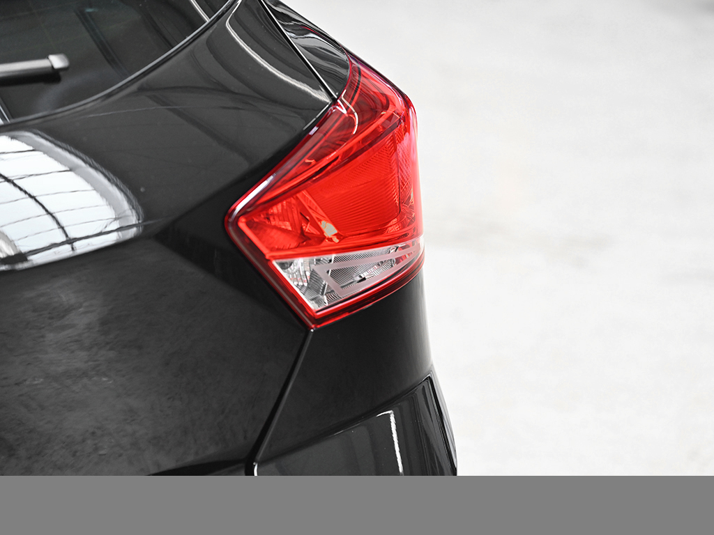 Seat Ibiza 1.0 ROAD EDITION PDC RFK 15ZOLL KEYL SHZ