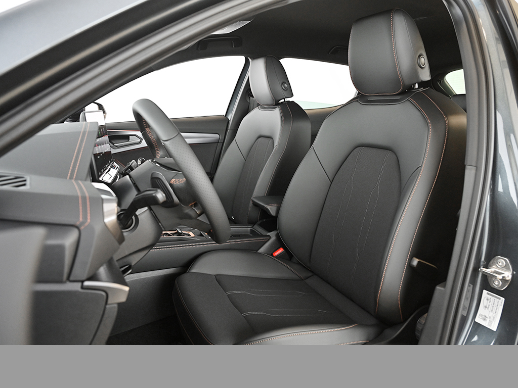 Cupra Formentor 1.5 HYBRID DSG NAV ACC AHK-Vorb. 19LM