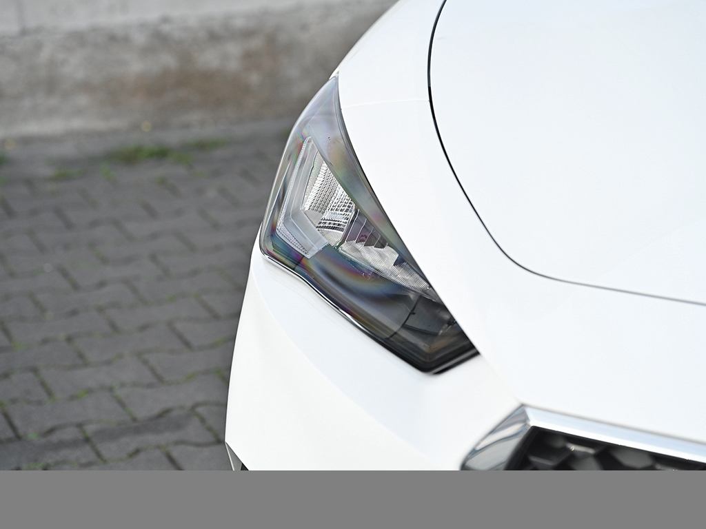 Seat Leon 1.5 ROAD EDITION DSG NAV RFK KEYL AHK-Vorb.
