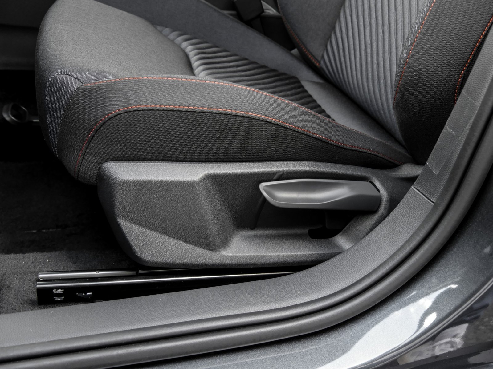 Seat Arona 1.0 FR BLACK EDITION DSG RFK PDC SHZ KEYL