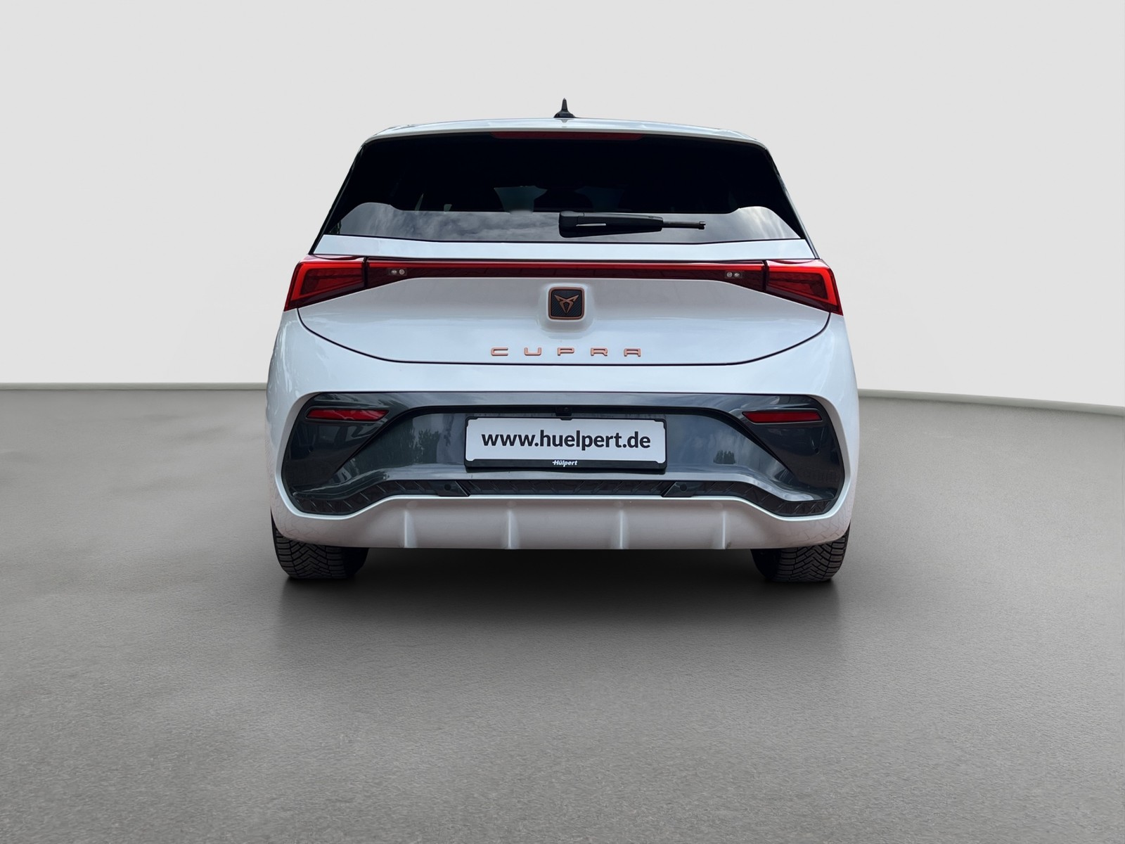 Cupra Born e-BOOST WÄRMEPUMPE CAM ACC LM19 NAVI LED