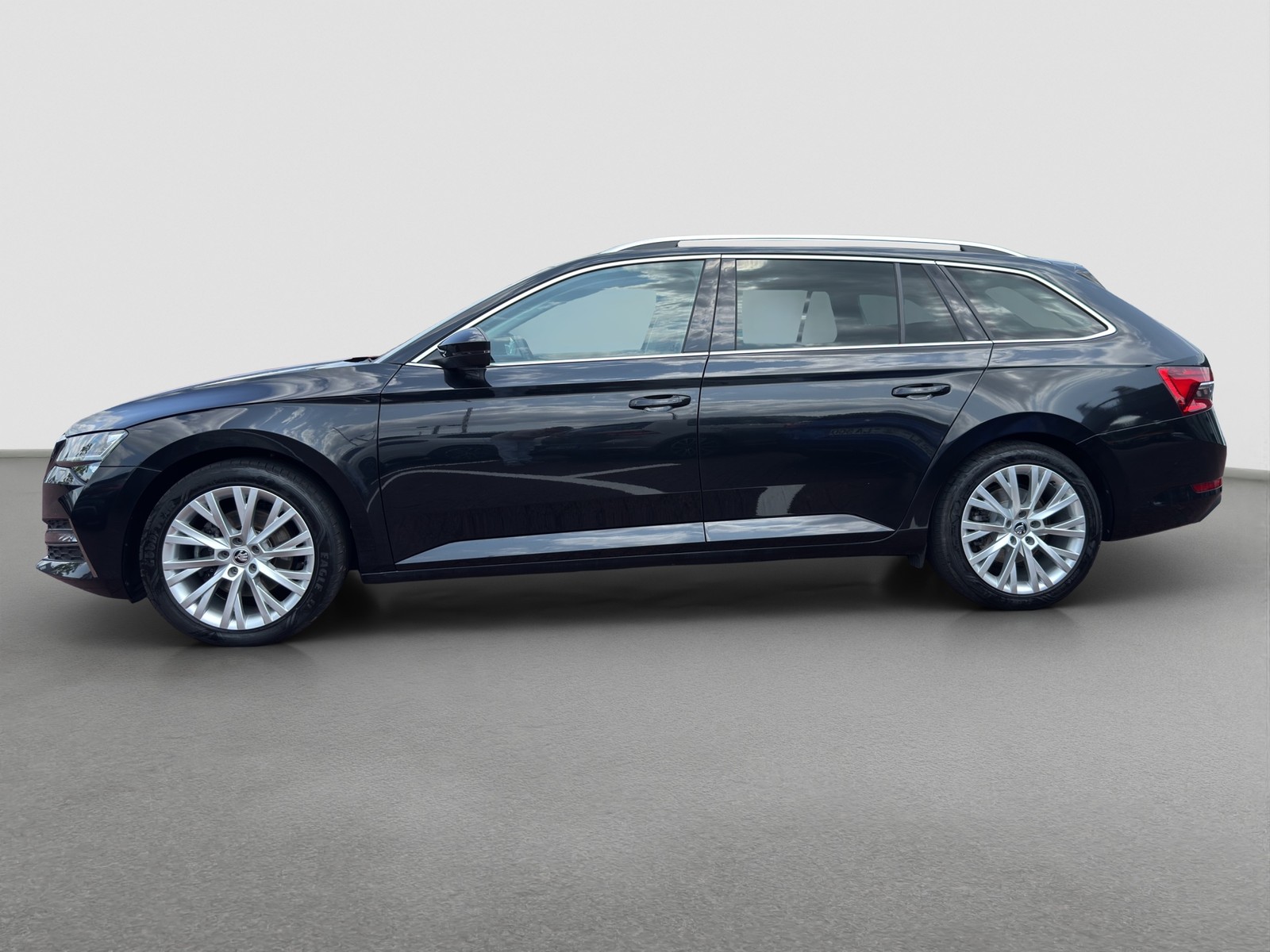 Skoda Superb Combi 1.4 iV STYLE AHK CAM ACC MATRIXLED