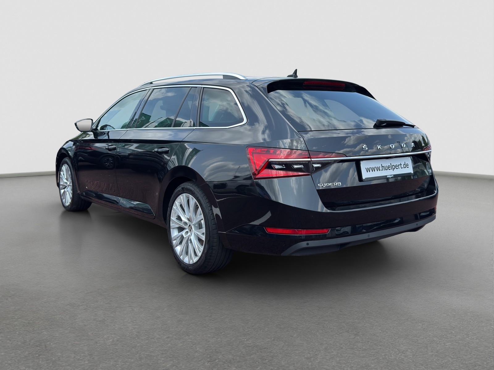 Skoda Superb Combi 1.4 iV STYLE AHK CAM ACC MATRIXLED