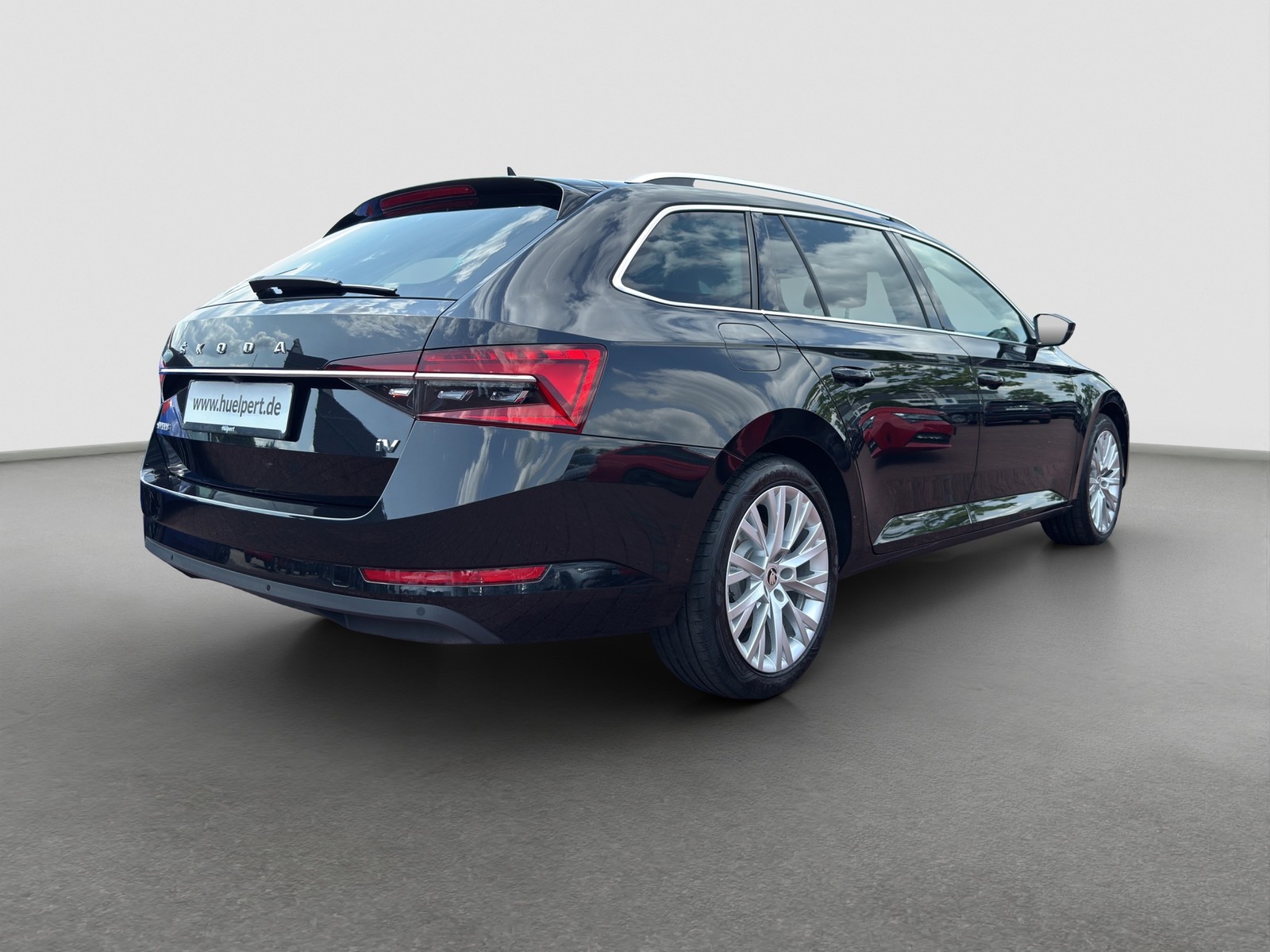Skoda Superb Combi 1.4 iV STYLE AHK CAM ACC MATRIXLED