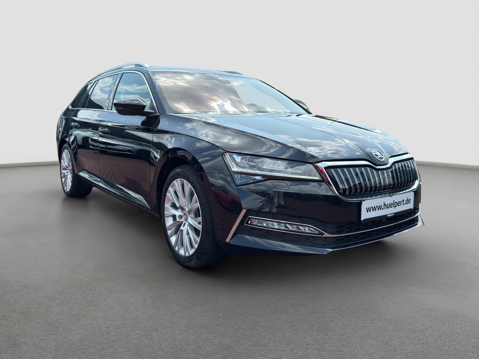 Skoda Superb Combi 1.4 iV STYLE AHK CAM ACC MATRIXLED