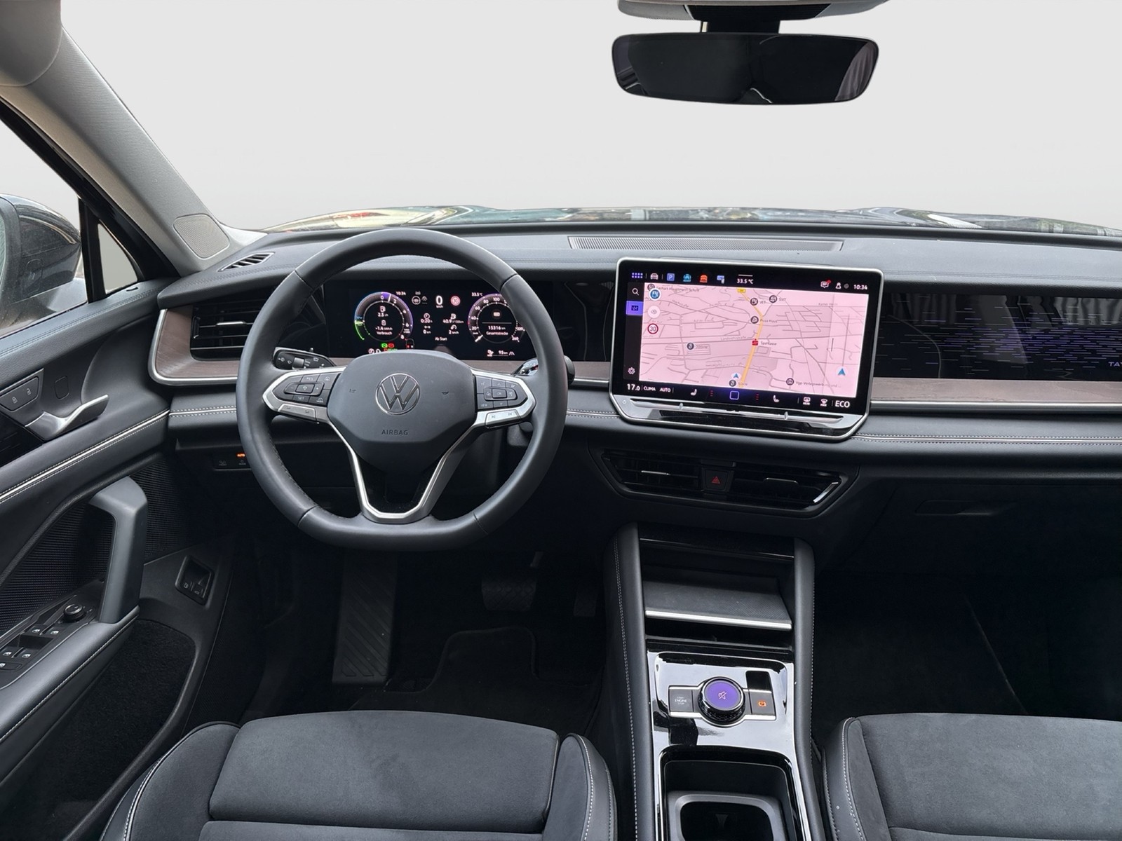 Volkswagen Tayron 1.5 HYBRID ELEGANCE 360°CAM ACC LM18 NAVI