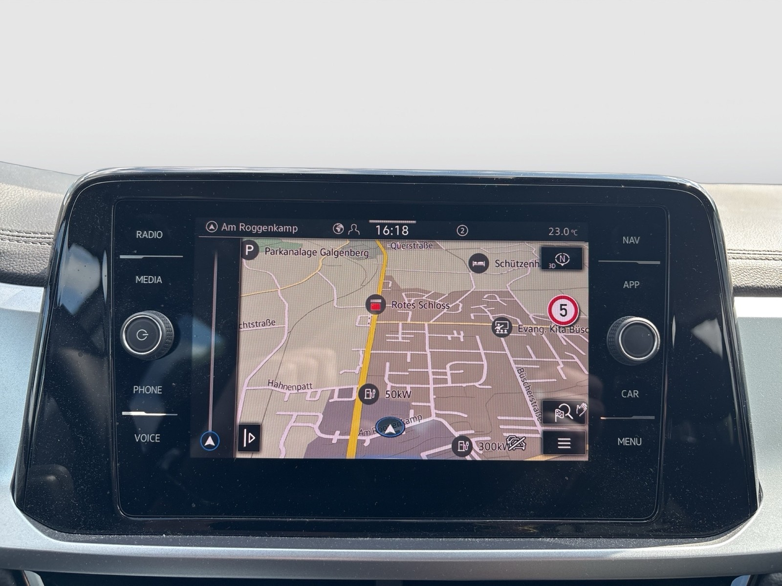 Volkswagen T-Roc 1.5 LIFE CAM ACC LM17 NAVI CARPLAY SITZHZ.