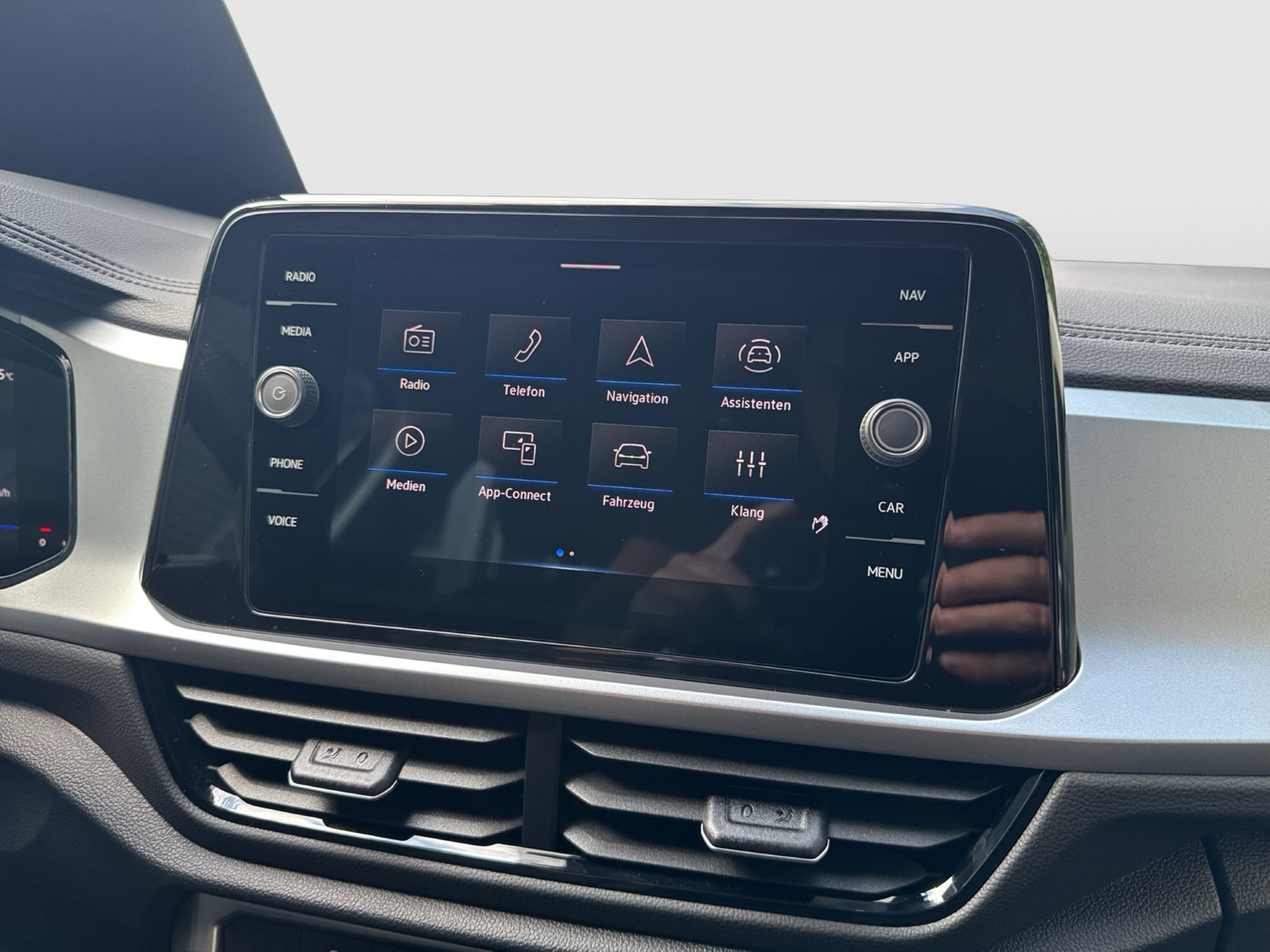 Volkswagen T-Roc 1.5 LIFE NAVI ALU CARPLAY SITZHEIZUNG