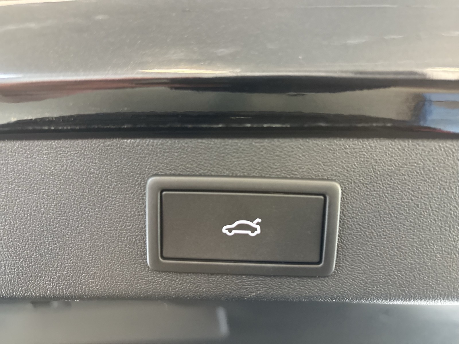 Skoda Kodiaq 2.0 SPORTLINE 4X4 STANDHZ. AHK CAM LM19