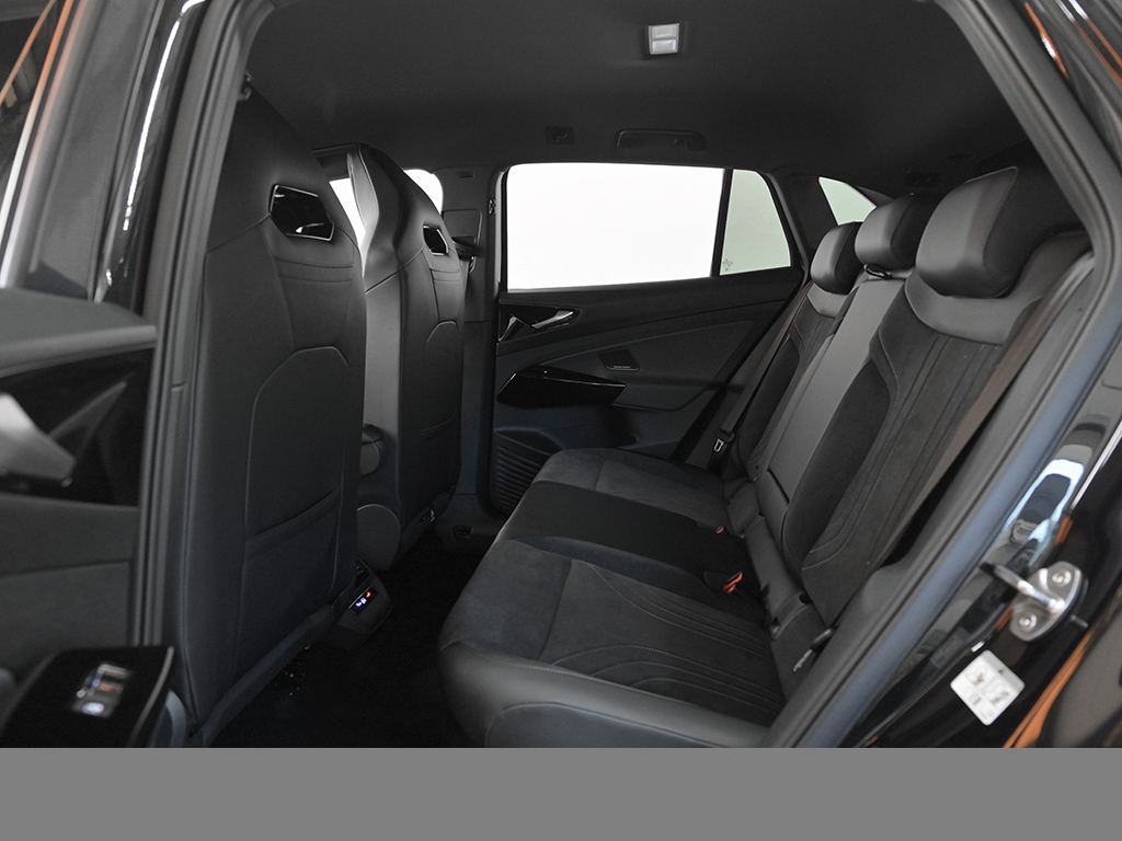 Volkswagen ID.4 PRO 4MOTION BLACK EDITION WÄRMEPUMPE AHK