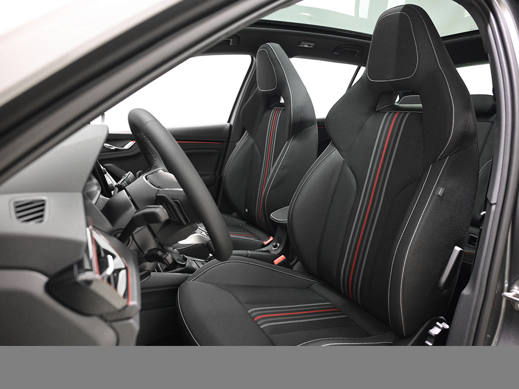 Skoda Kamiq 1.5TSI DSG Monte Carlo AHK PANO ACC RFK SHZ