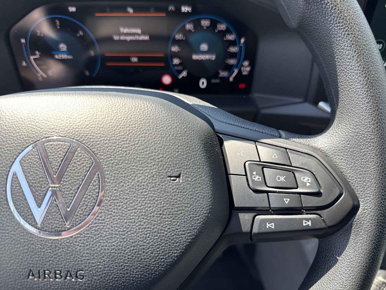 Volkswagen T7 Transporter 2.0 Kasten KR AHK CAM NAVI KLIMA