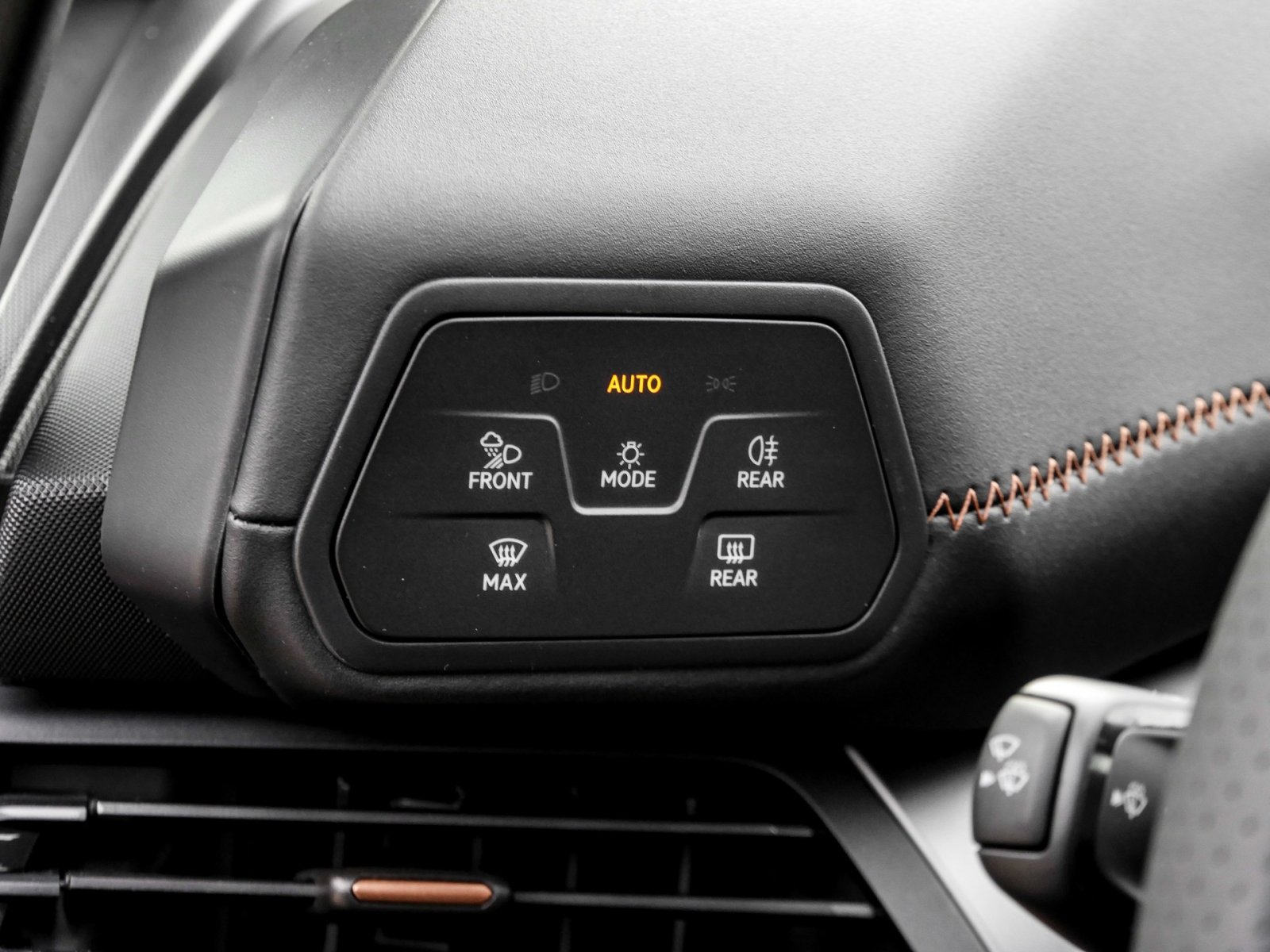 Cupra Born NAV ACC PDC RFK 19LM APP CONNECT SHZ