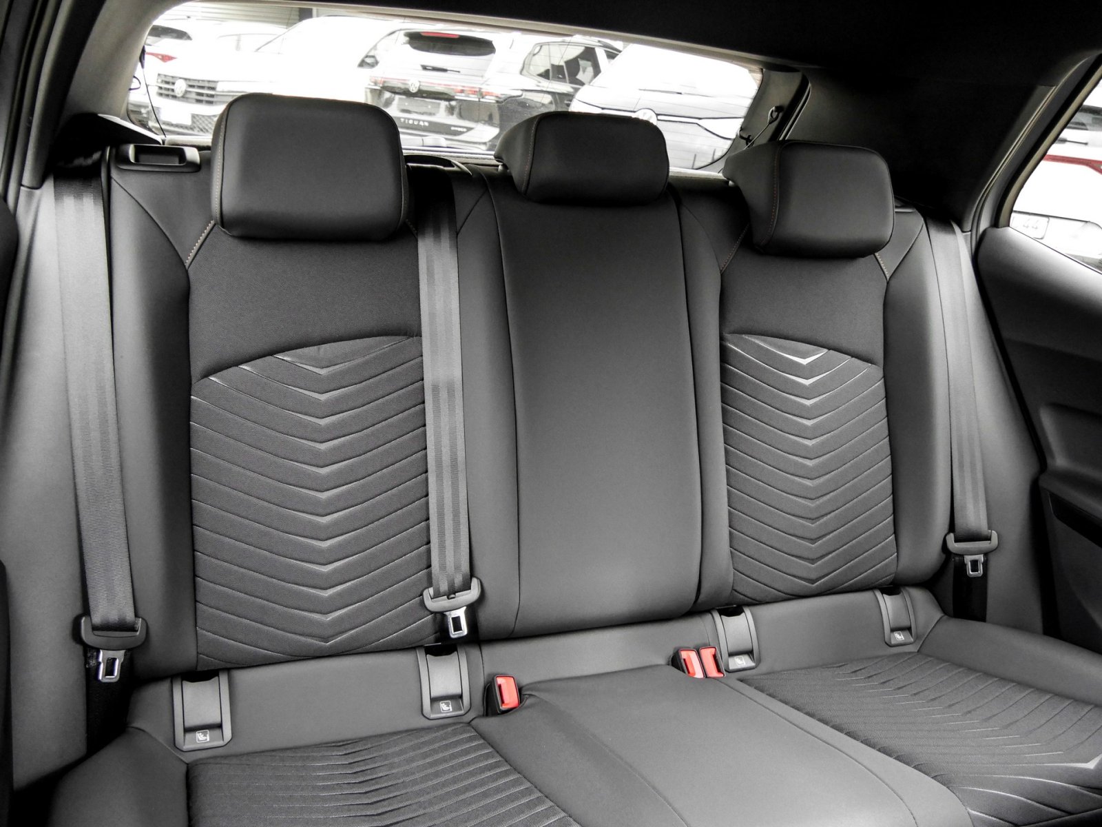 Cupra Born NAV ACC PDC RFK 19LM APP CONNECT SHZ