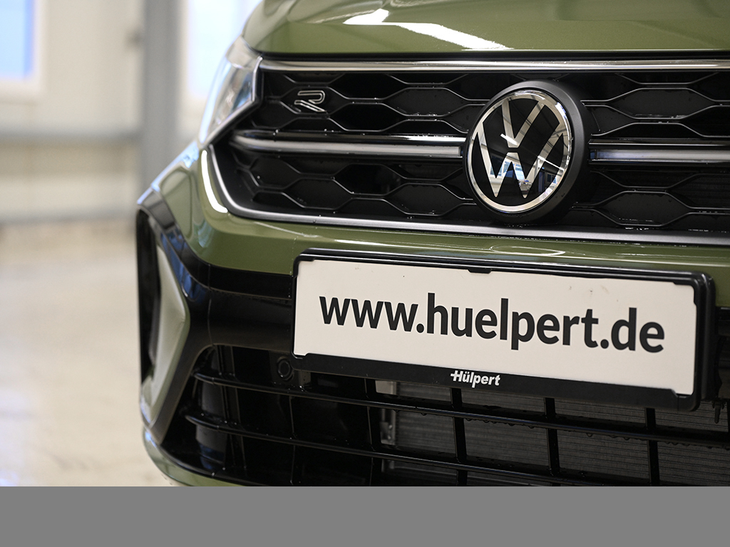 Volkswagen Taigo 1.0 R-LINE DSG BLACKSTYLE AHK CAM LM18