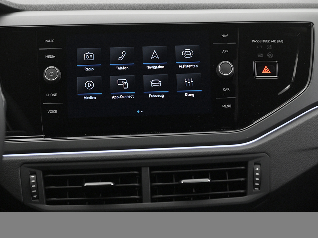 Volkswagen Taigo 1.0 R-LINE DSG AHK NAVI ALLWETTERREIFEN