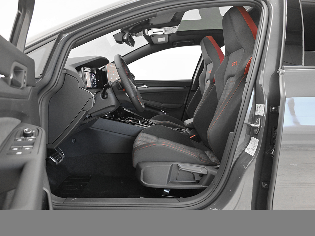 Volkswagen Golf GTI BLACKSTYLE PANO HARMANKARDON