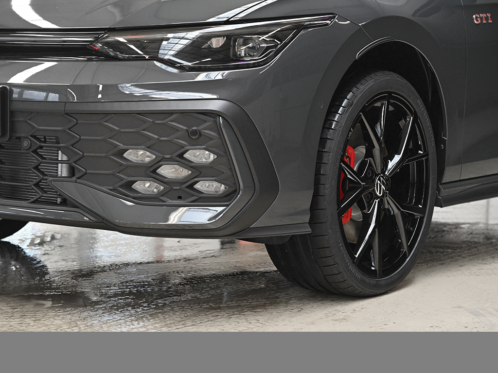 Volkswagen Golf GTI BLACKSTYLE PANO HARMANKARDON