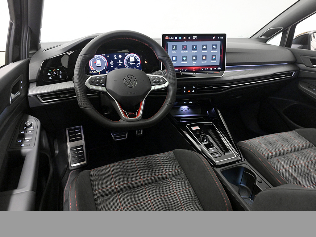 Volkswagen Golf GTI BLACKSTYLE PANO HARMANKARDON