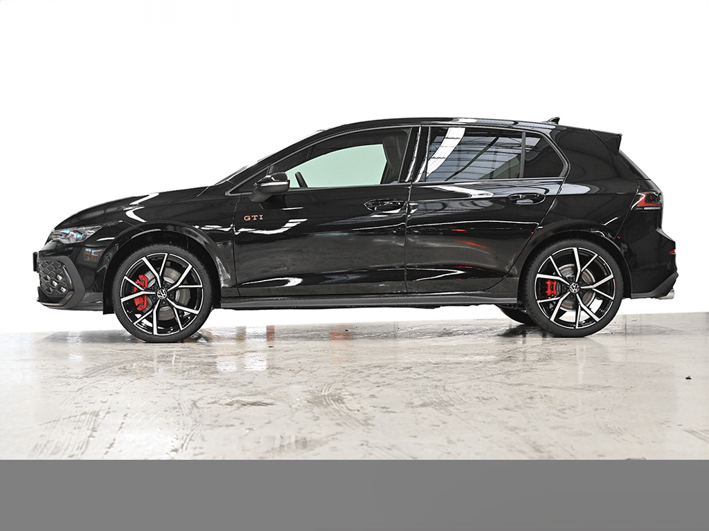 Volkswagen Golf GTI BLACKSTYLE PANO HARMANKARDON