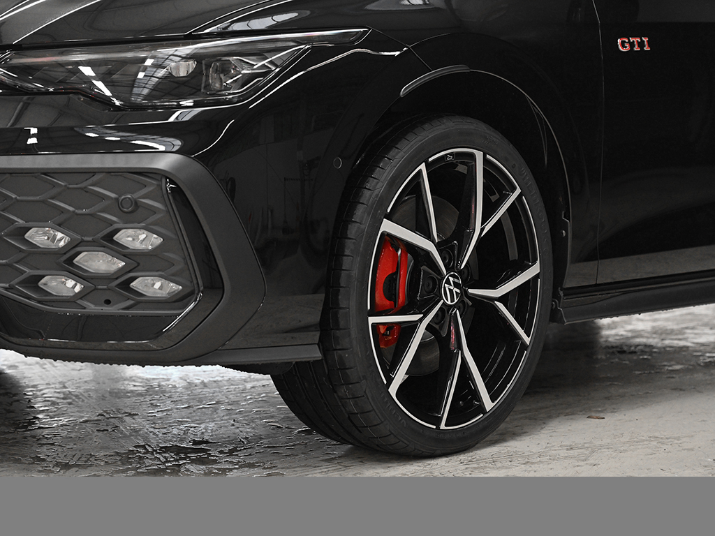 Volkswagen Golf GTI BLACKSTYLE PANO HARMANKARDON