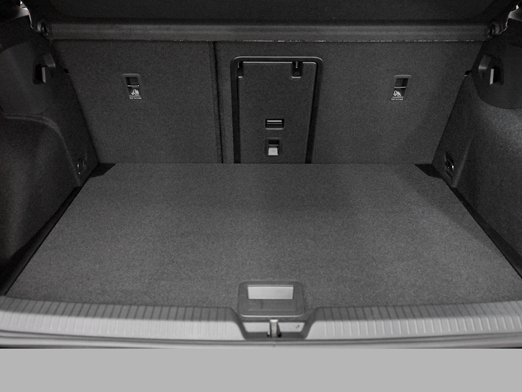 Volkswagen Golf GTI BLACKSTYLE PANO HARMANKARDON