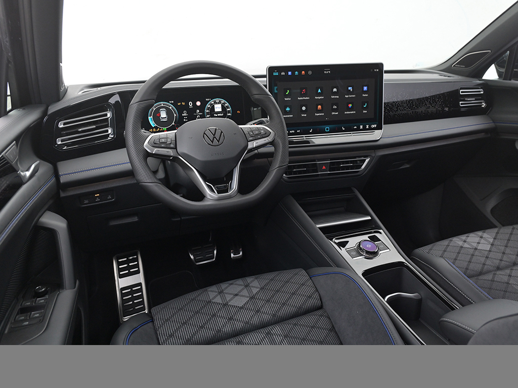 Volkswagen Tiguan 2.0 R-LINE DSG 4X4 AHK HD-MATRIXLED LM20