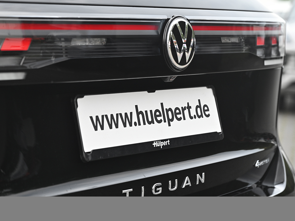 Volkswagen Tiguan 2.0 R-LINE DSG 4X4 AHK HD-MATRIXLED LM20