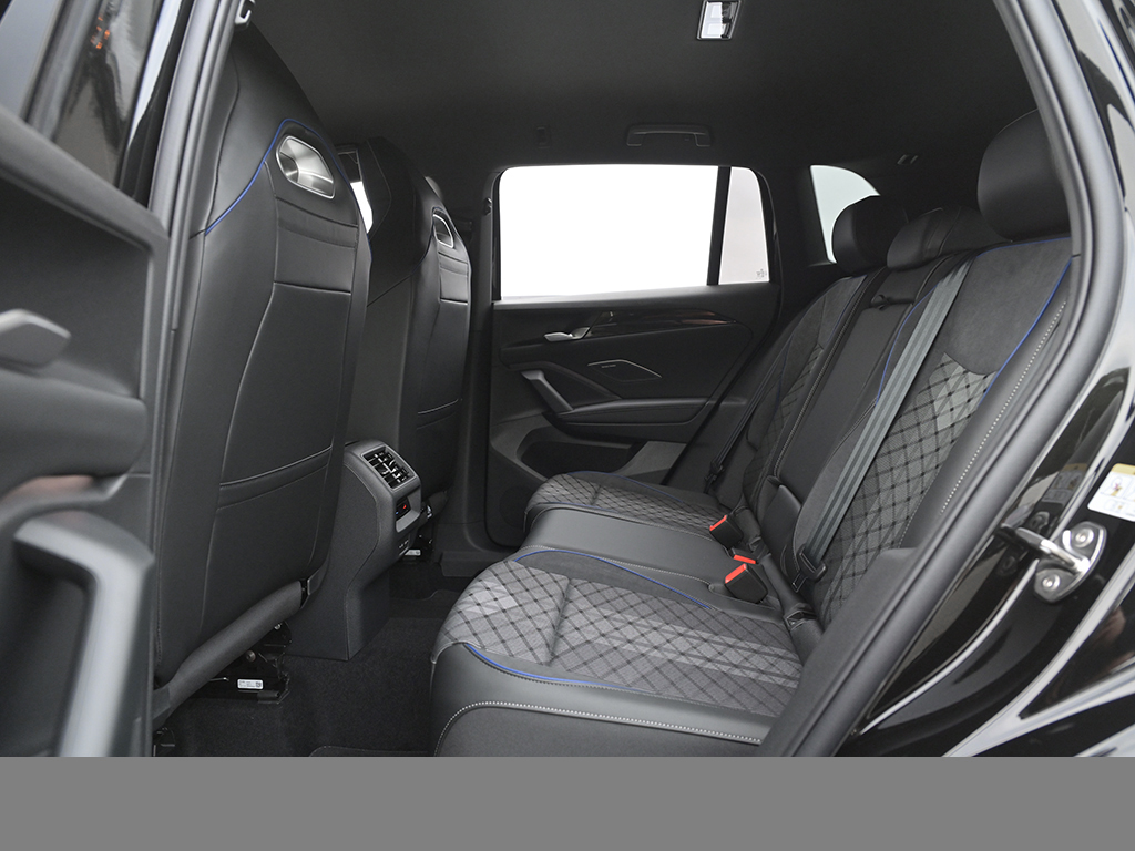 Volkswagen Tiguan 2.0 R-LINE DSG 4X4 AHK HD-MATRIXLED LM20