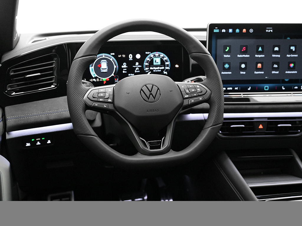 Volkswagen Tiguan 2.0 R-LINE DSG 4X4 MATRIXLED BLACKSTYLE