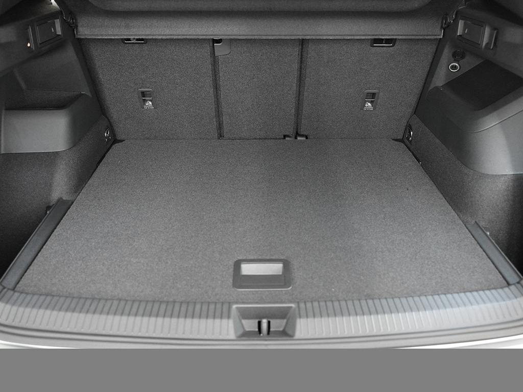 Volkswagen Tiguan 2.0 R-LINE DSG 4X4 MATRIXLED BLACKSTYLE