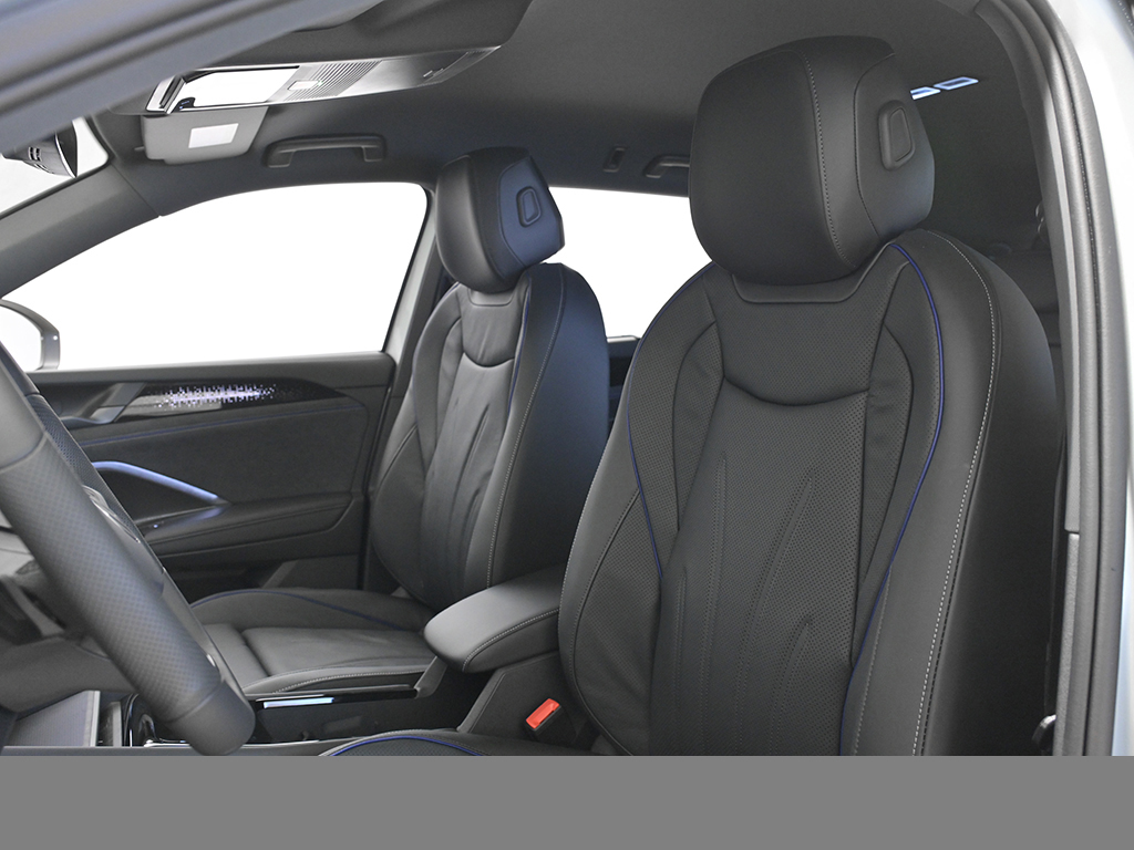 Volkswagen Tayron 2.0 R-LINE DSG 4X4 LEDER AHK BLACKSTYLE