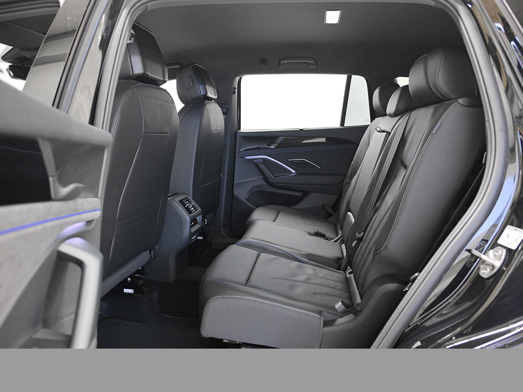 Volkswagen Tayron 2.0 R-LINE DSG 4X4 BLACKSTYLE LEDER AHK