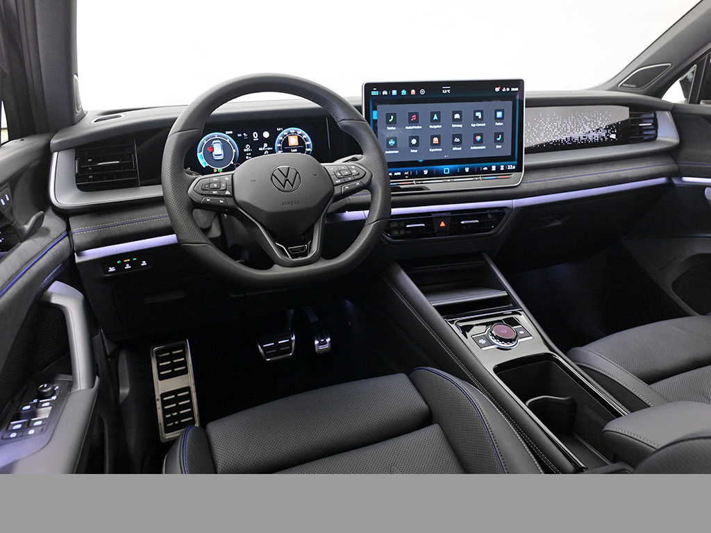 Volkswagen Tayron 2.0 R-LINE DSG 4X4 BLACKSTYLE LEDER AHK