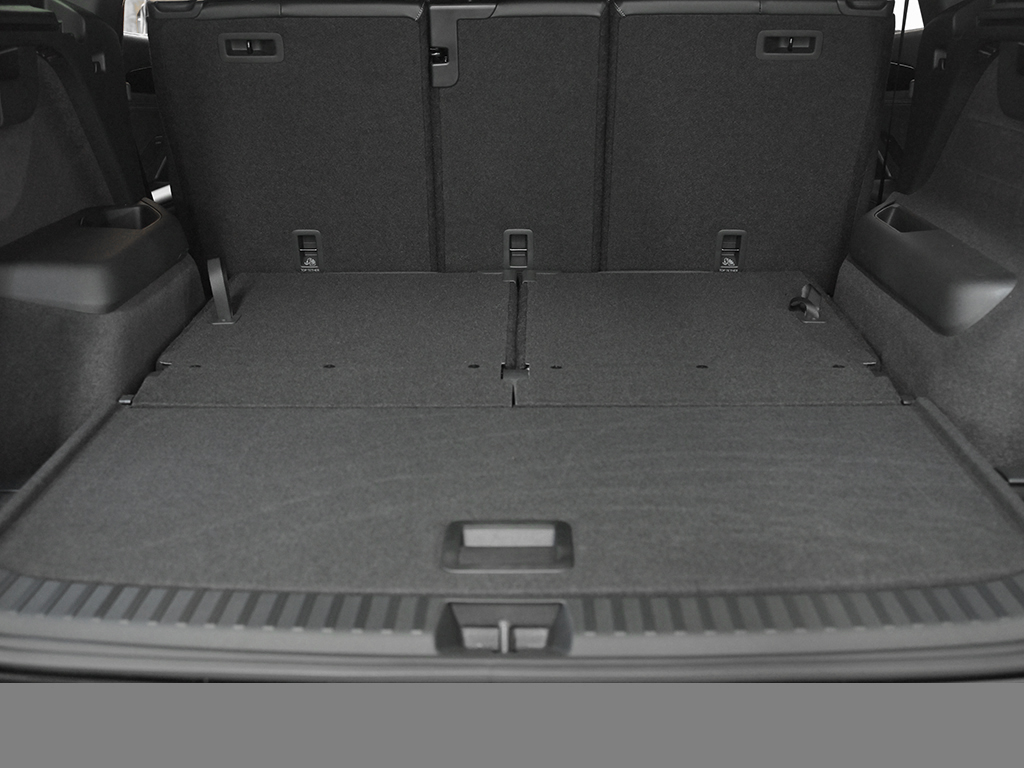 Volkswagen Tayron 2.0 R-LINE DSG 4X4 BLACKSTYLE LEDER AHK