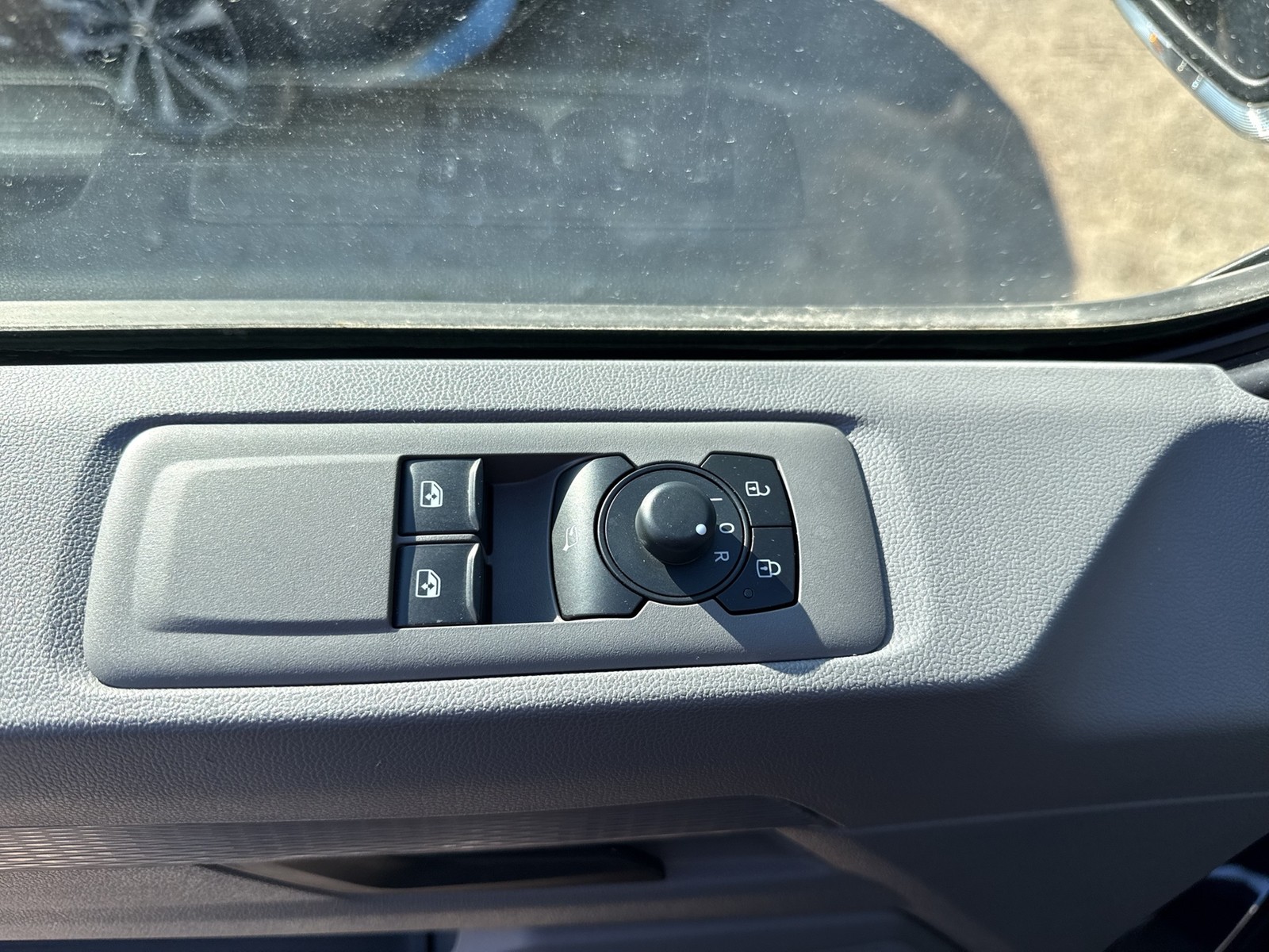 Volkswagen T7 Transporter 2.0 Kasten KR AHK CAM NAVI KLIMA