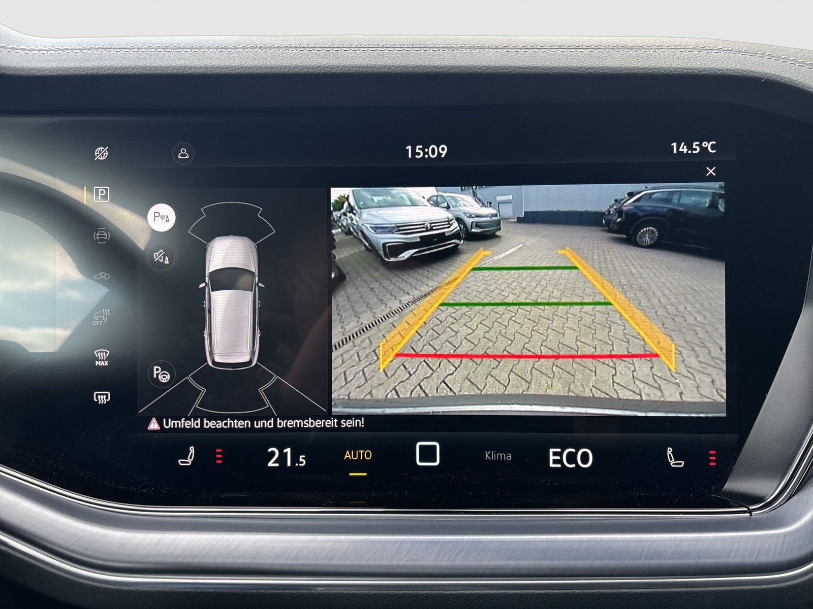 Volkswagen Touareg V6 R-LINE NEUES MODELL AHK CAM ACC LM19