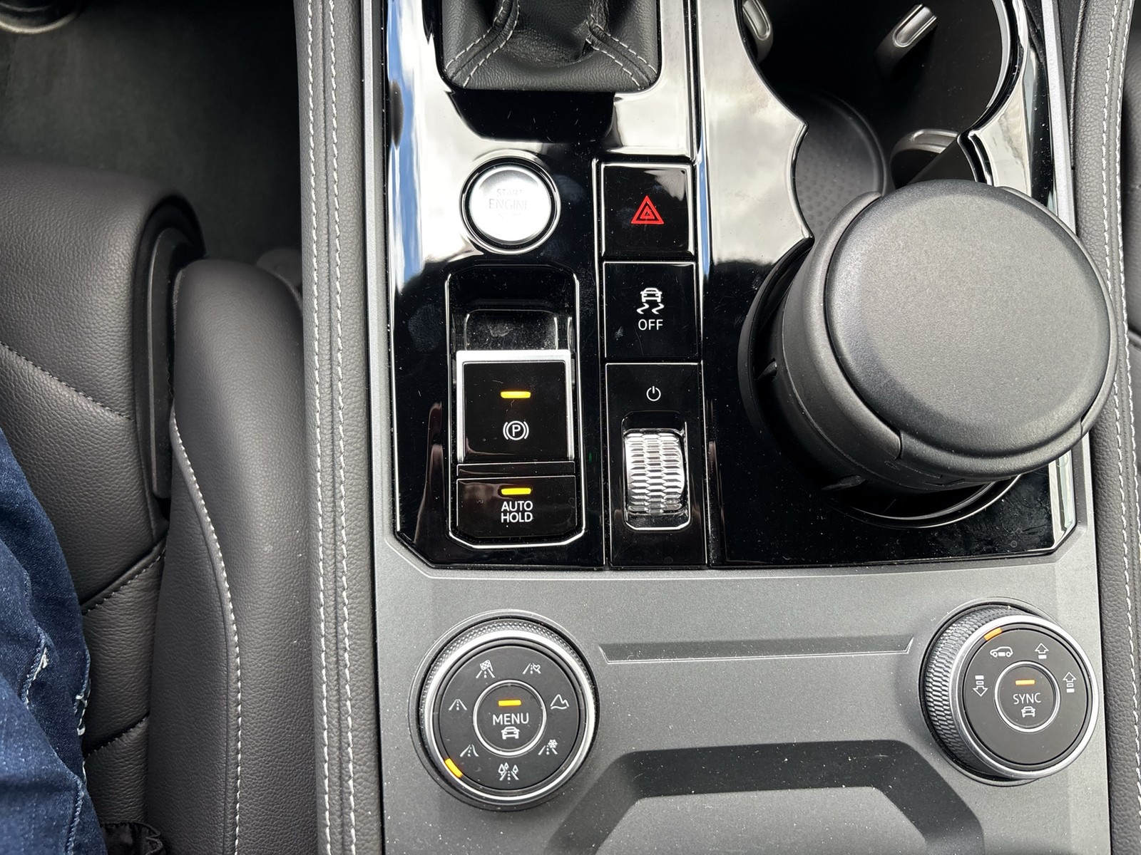 Volkswagen Touareg V6 R-LINE NEUES MODELL AHK CAM ACC LM19