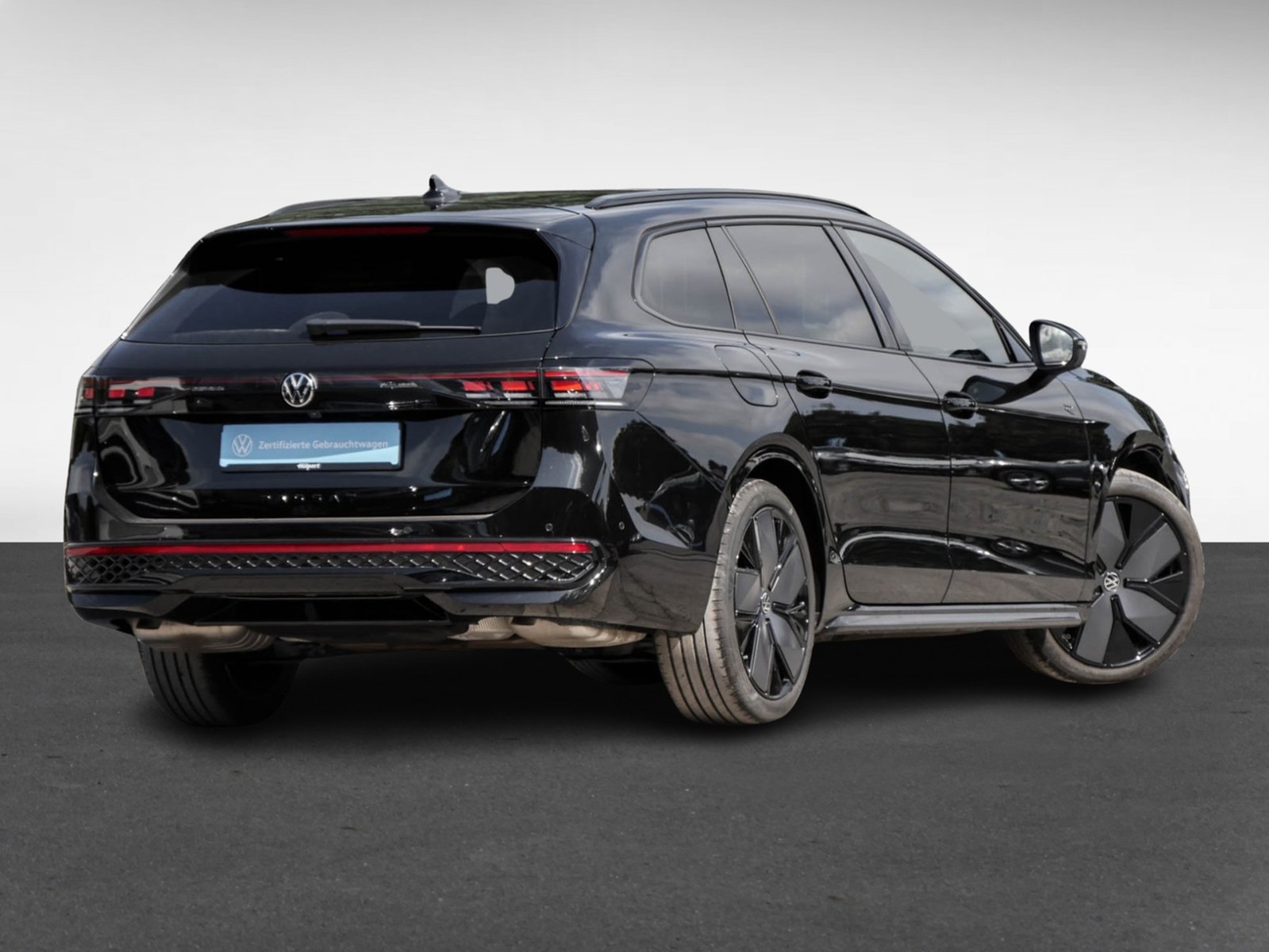 Volkswagen Passat Variant 2.0 R-LINE 4X4 NEUESMODELL AHK 19Z