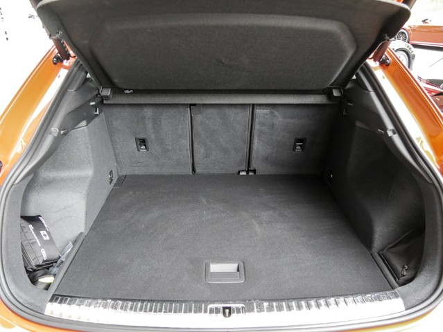 Audi Q3 Sportback 35 S LINE BLACKPAK PANO SONOS AHK