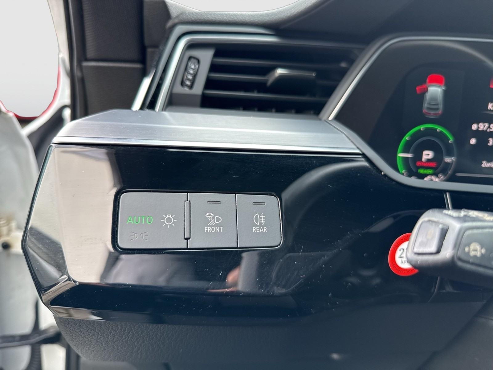 Audi e-tron Sportback 55 quattro S LINE AHK CAM LM20