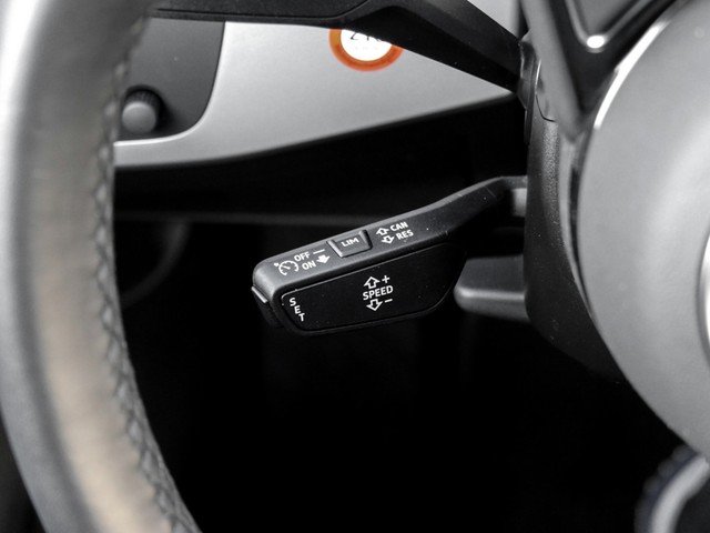 Audi A4 40 quattro S LINE BLACKPAK CAM LM18 NAVI+