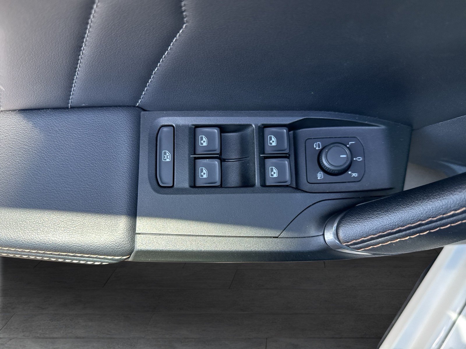 Cupra Formentor 2.0 4X4 PANO AHK 360°CAM ALU18 CARPLAY