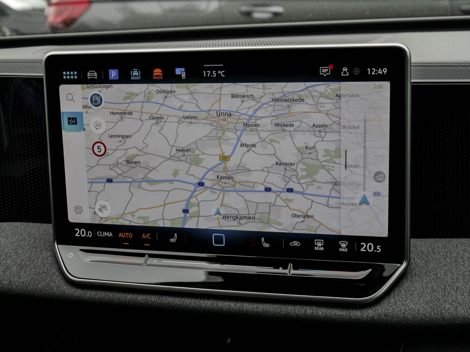 Volkswagen Tiguan 1.5 eTSI NEUES MODELL AHK CAM NAVI LM17