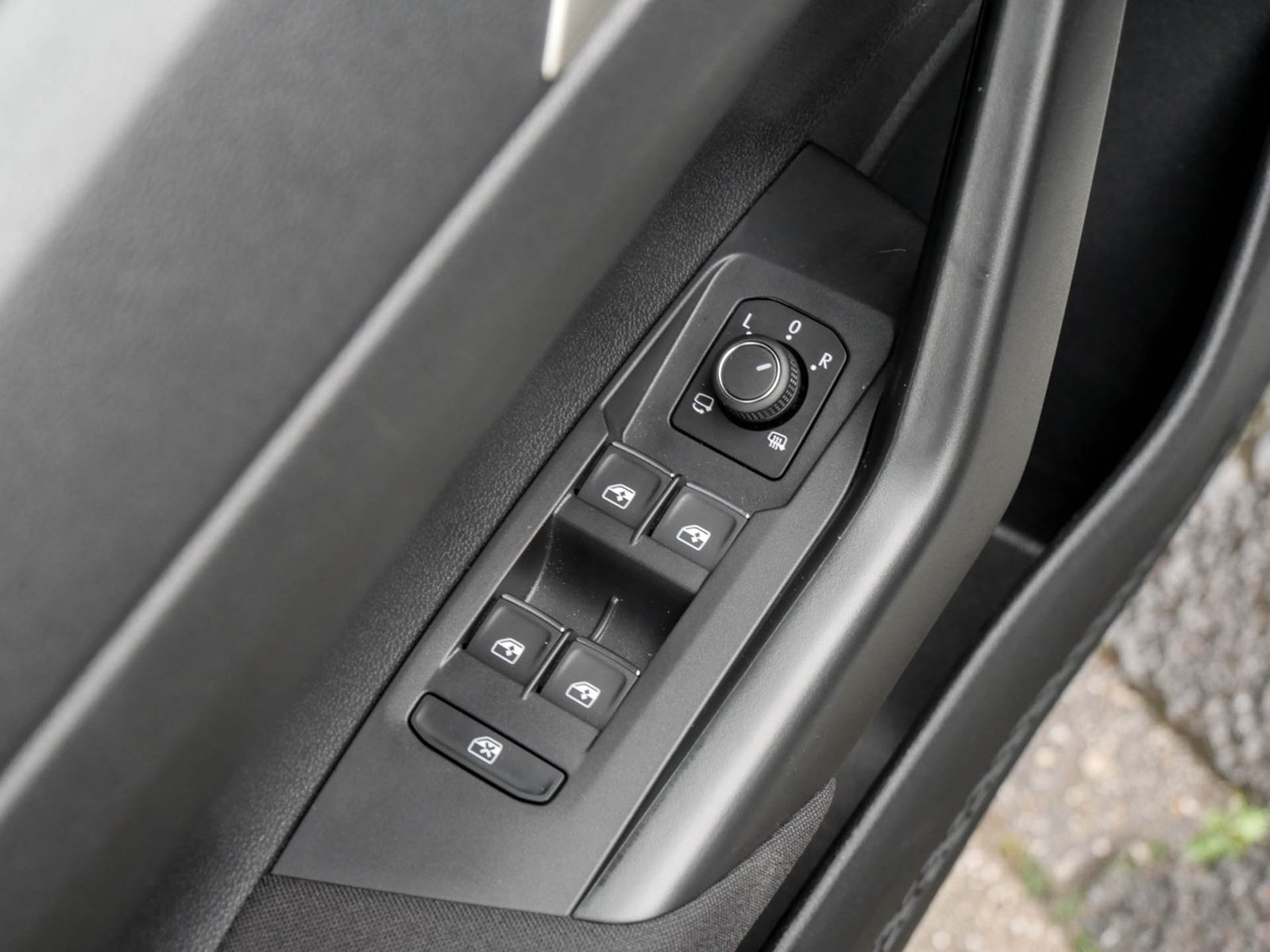 Volkswagen Taigo 1.5 MOVE LM17 NAVI CARPLAY SITZHEIZUNG LED