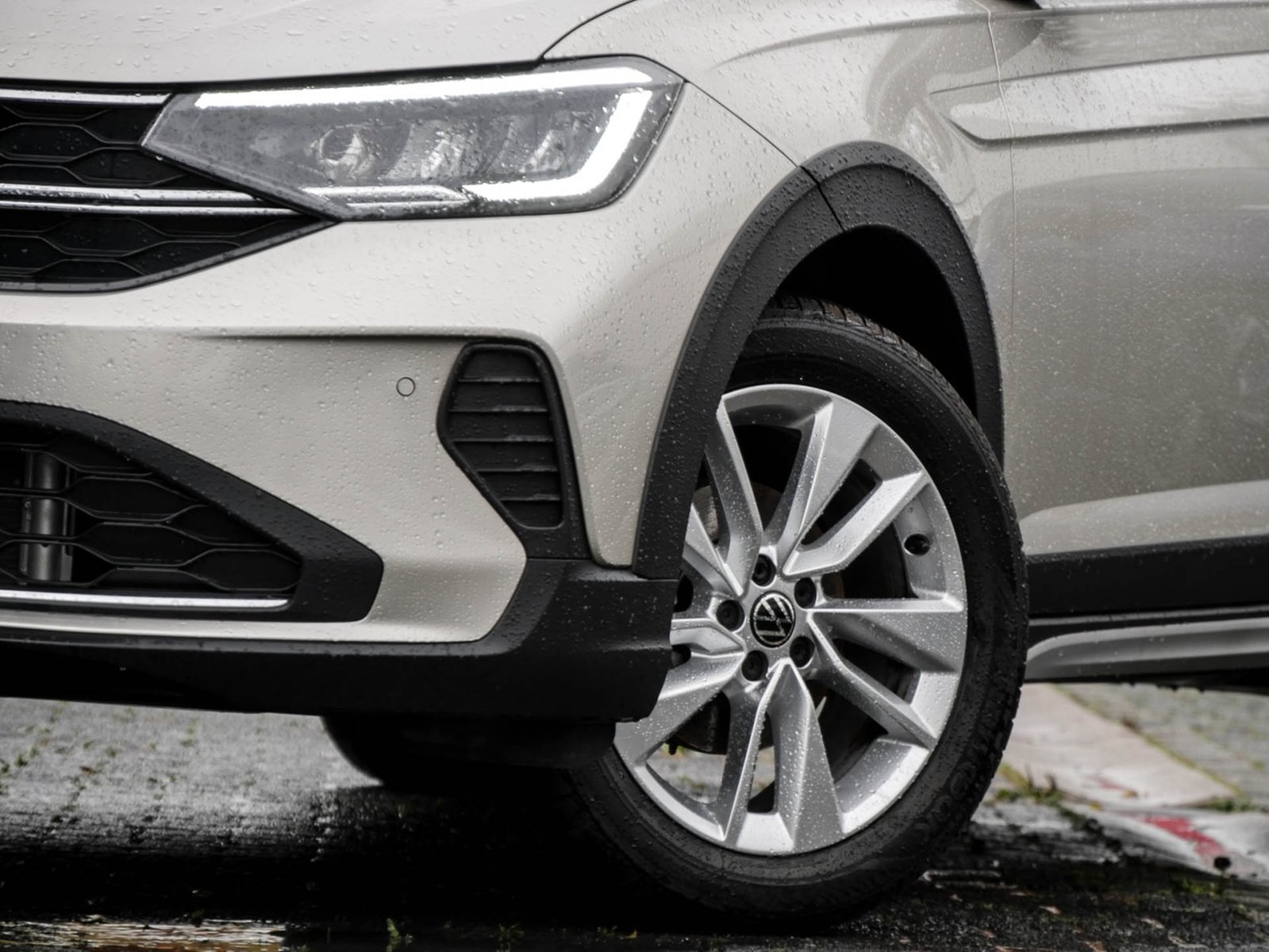 Volkswagen Taigo 1.5 MOVE LM17 NAVI CARPLAY SITZHEIZUNG LED