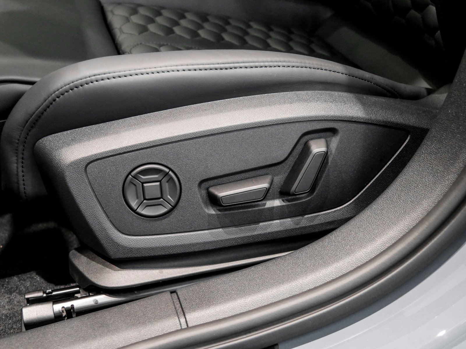 Audi RS 3 Sportback S tronic MatrixLED+Pano+SONOS+Feinnappa+