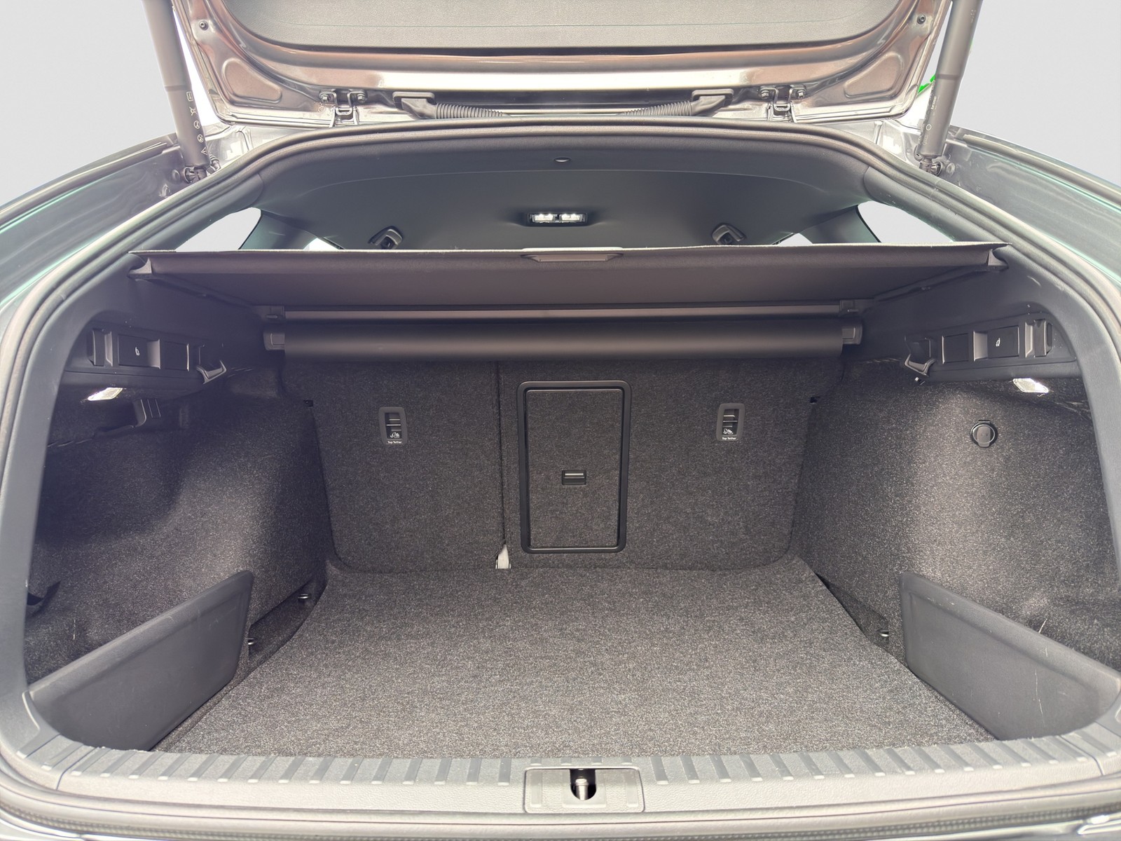 Skoda Octavia Combi 1.5 eTSI SPORTLINE CAM ACC LM18