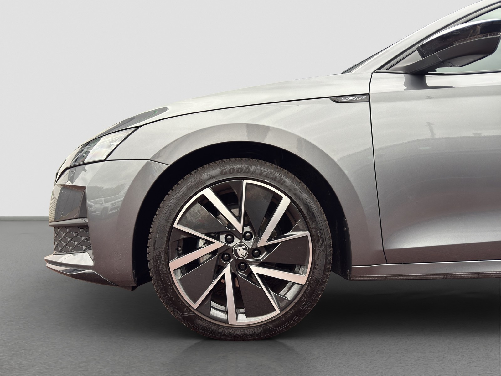 Skoda Octavia Combi 1.5 eTSI SPORTLINE CAM ACC LM18